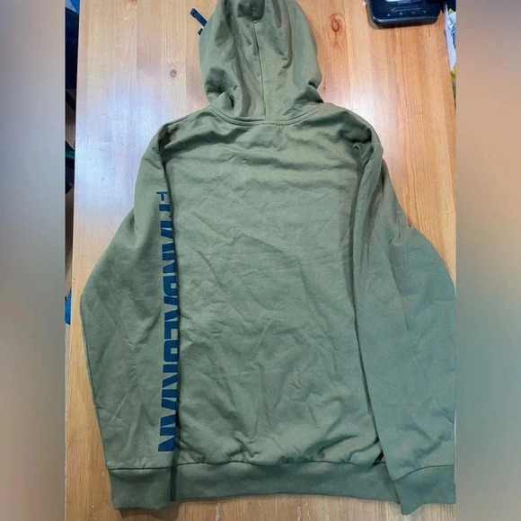 Star Wars - The Mandalorian - Medium Green Hoodie / Sweater - BNWT ✨ - Picture 3 of 15